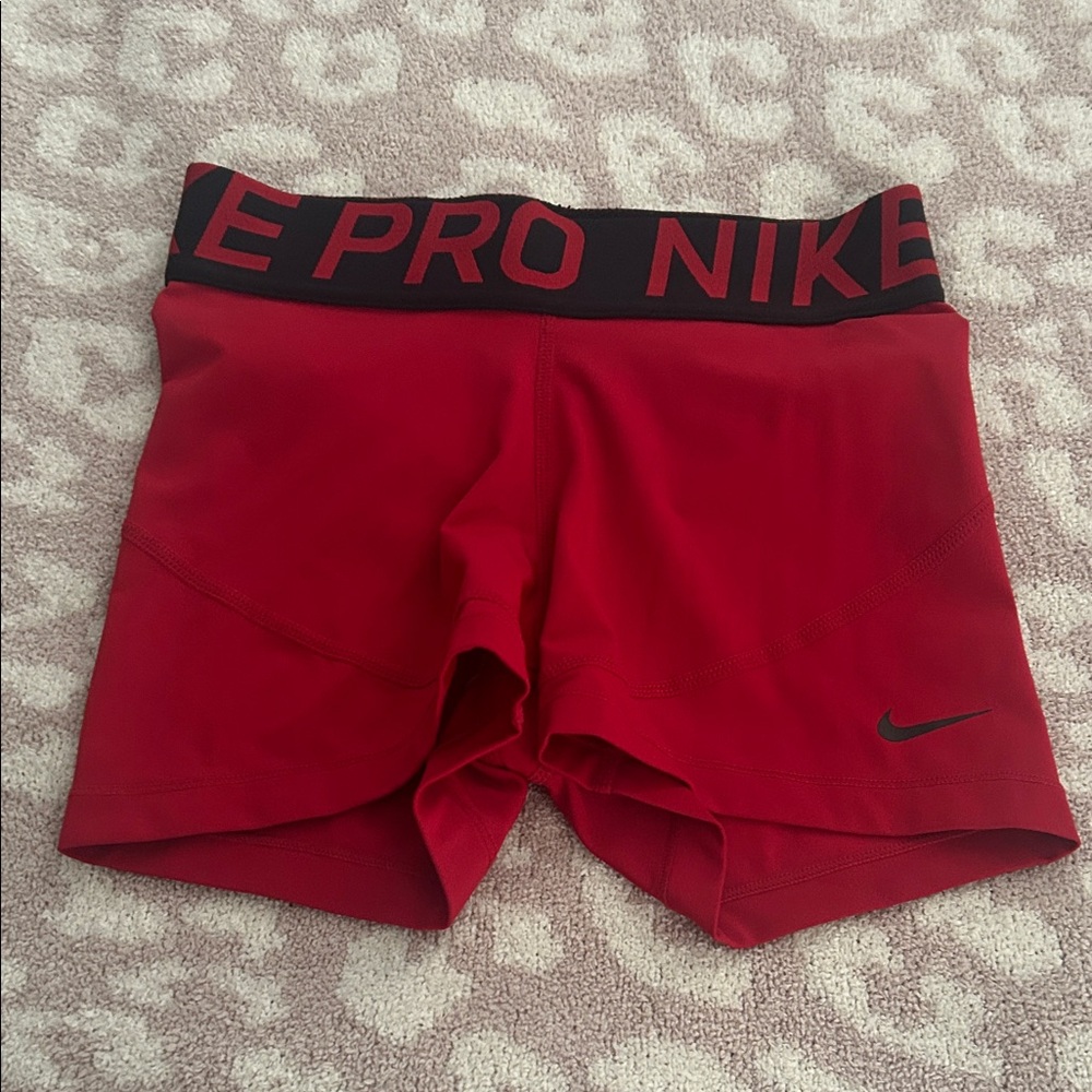 lululemon athletica Black 00 High-Waist Shorts with Red XS Nike Pro Layer - Picture 2 of 6